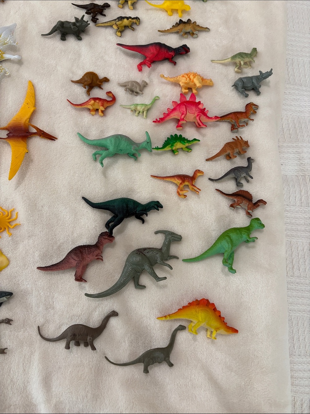 Mini Assorted Plastic Reptile & Animal Toy Set - Multicolor - Picture 2 of 5